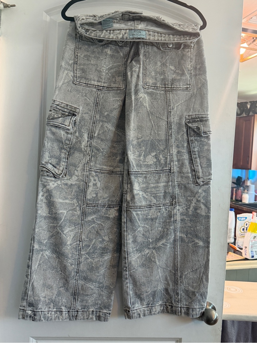 REVICE Acid-Wash Gray Cargo Pants